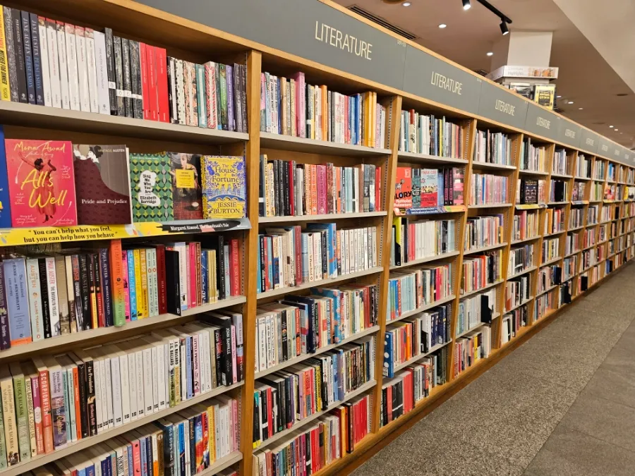 klcc수리야백화점내 Kinokuniya 서점 이미지 2