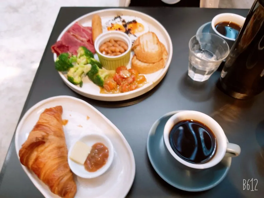 분위기와 커피맛이 좋은 카페나들이 - LOKL 이미지 3