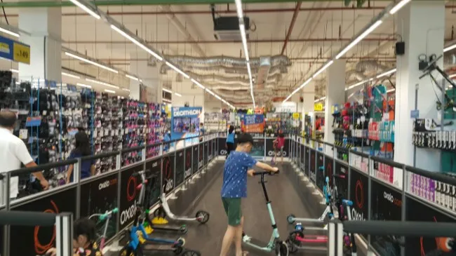 말레이시아스포츠레저용품,물놀이 용품 전문샵소개- DECATHLON 이미지 3