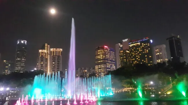쿠알라룸푸르 klcc 수리아몰 분수쇼 이미지 3