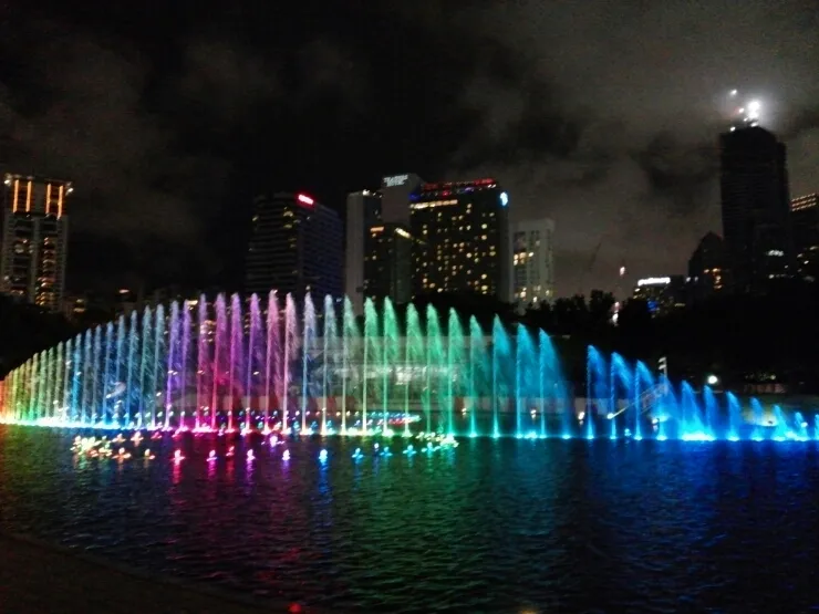 KLCC 야간산책 이미지 3