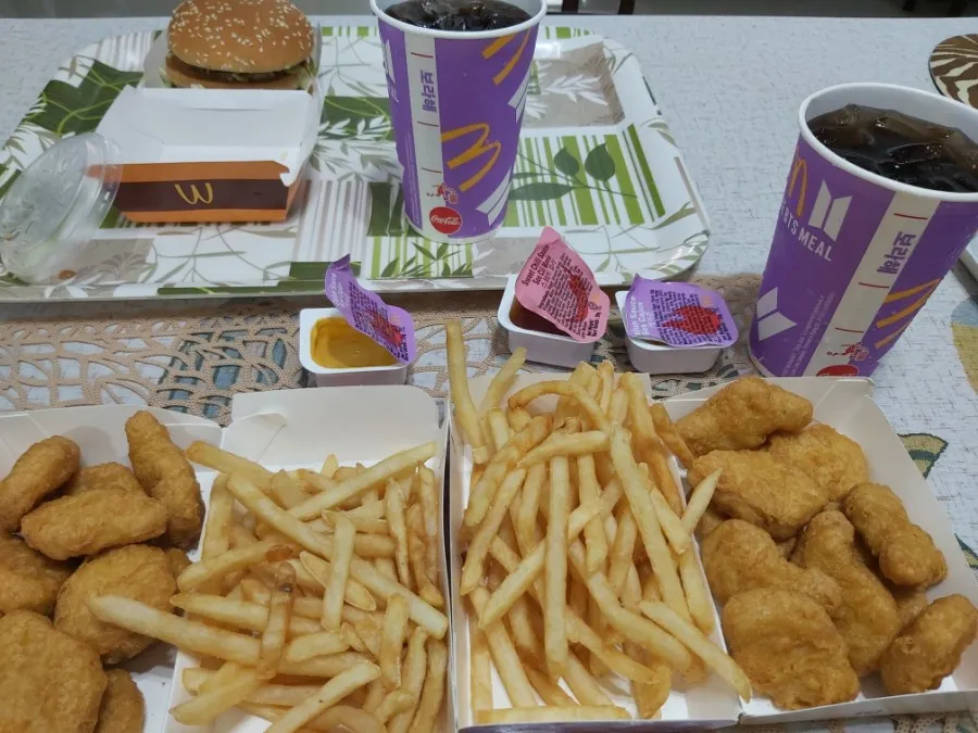 말레이시아에서 먹어본 BTS MEAL 이미지 4