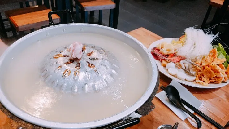Big bowl Thai food & BBQ 로컬타이 음식점 이미지 5