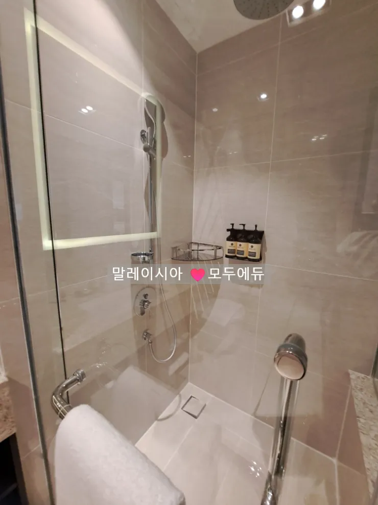 애스콧스타klcc호텔 룸 소개 <2>-1베드 프리미어룸 이미지 6