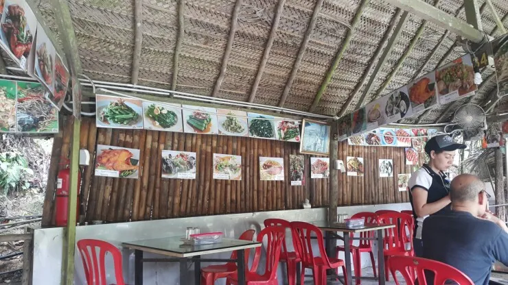 말레이시아 쿠알라룸푸르 맛집-암팡 산 속 Thai food 레스토랑 이미지 16